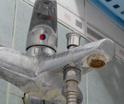 💧 HotFlow™ – Servicio de Limpieza Antisarro para Recuperar la Presión de Agua Caliente 💧